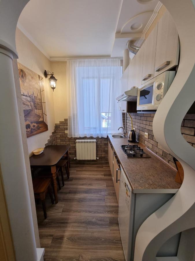 Petropavlivska Apartment Тиха Вуличка В Центрі Старого Міста 卡缅涅茨-波多利斯基 外观 照片